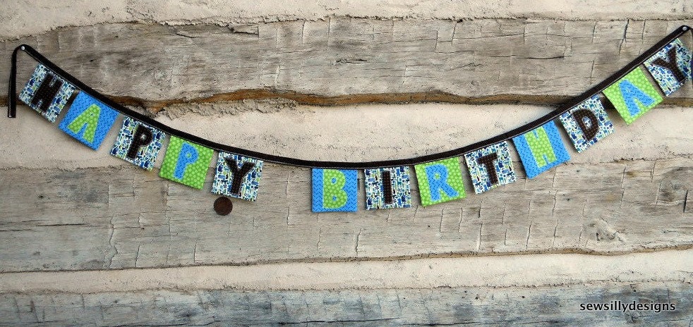 Birthday banner, 2d zoo Alexander Henry, handmade, one of a kind